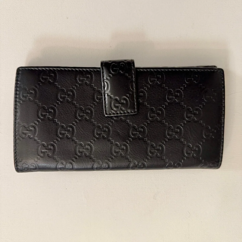 Gucci Logo Black Embossed Leather Long Fold Wallet - Picture 2 of 6